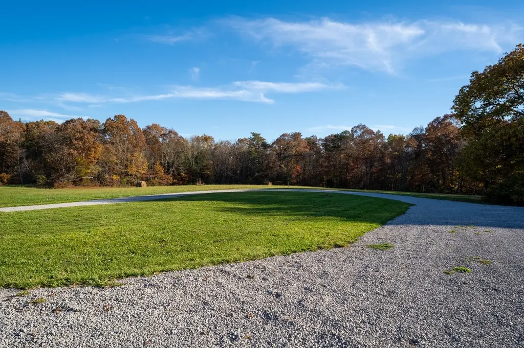 1090 Old Sunbright Road Jamestown TN 38556