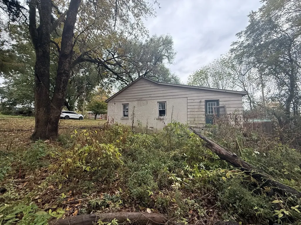 408 3rd Avenue N Baxter TN 38544