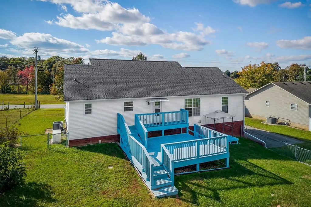 1520 Hawkins Crawford Road Cookeville TN 38501