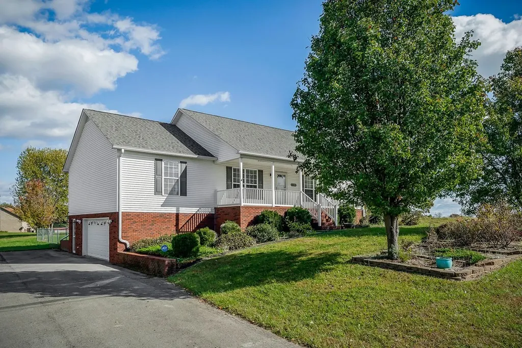 1520 Hawkins Crawford Road Cookeville TN 38501