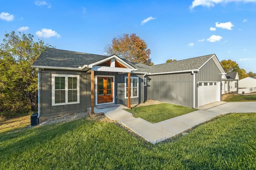 2035 Bear Creek Point Cookeville TN 38506