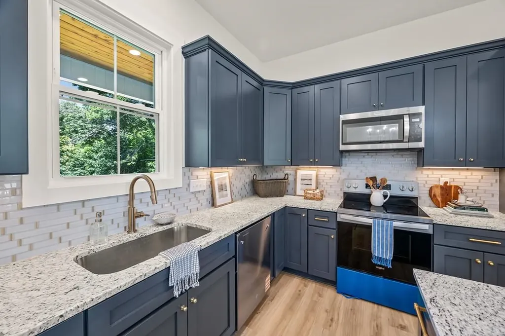 2035 Bear Creek Point Cookeville TN 38506