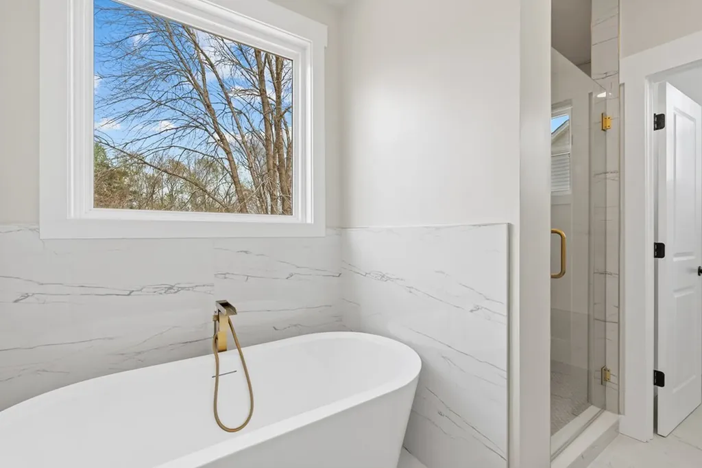 2035 Bear Creek Point Cookeville TN 38506