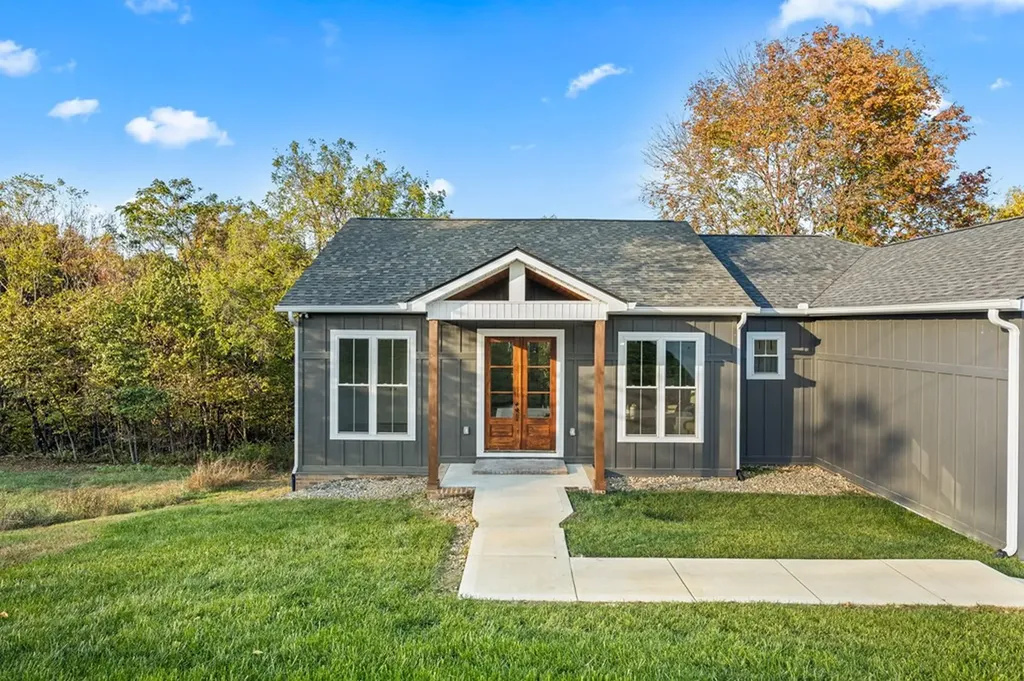 2035 Bear Creek Point Cookeville TN 38506