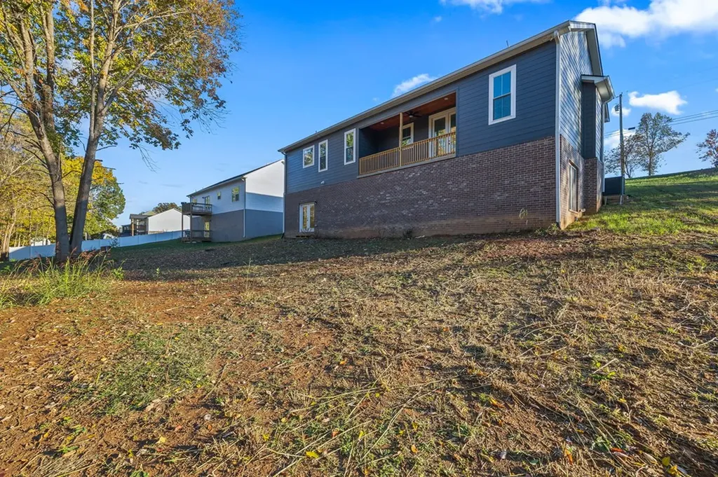 2035 Bear Creek Point Cookeville TN 38506