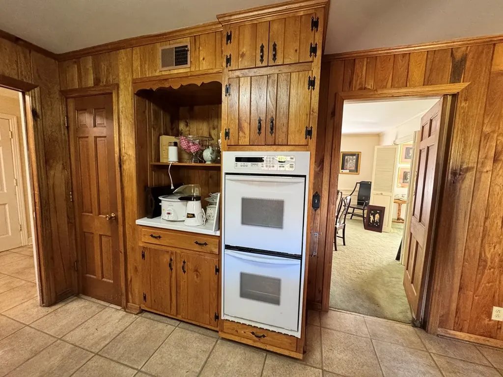 1460 Barnes Drive Cookeville TN 38501