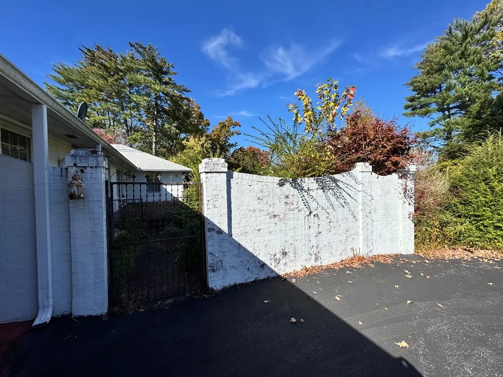 1460 Barnes Drive Cookeville TN 38501