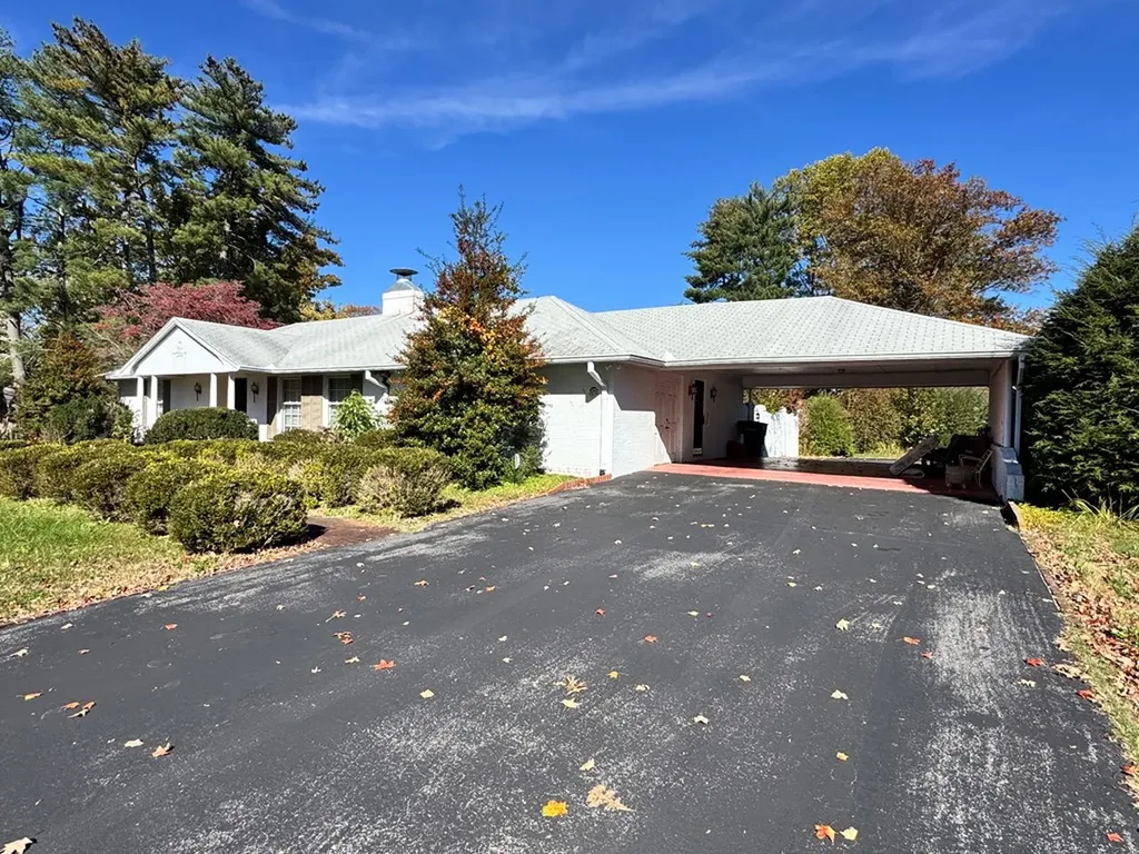 1460 Barnes Drive Cookeville TN 38501