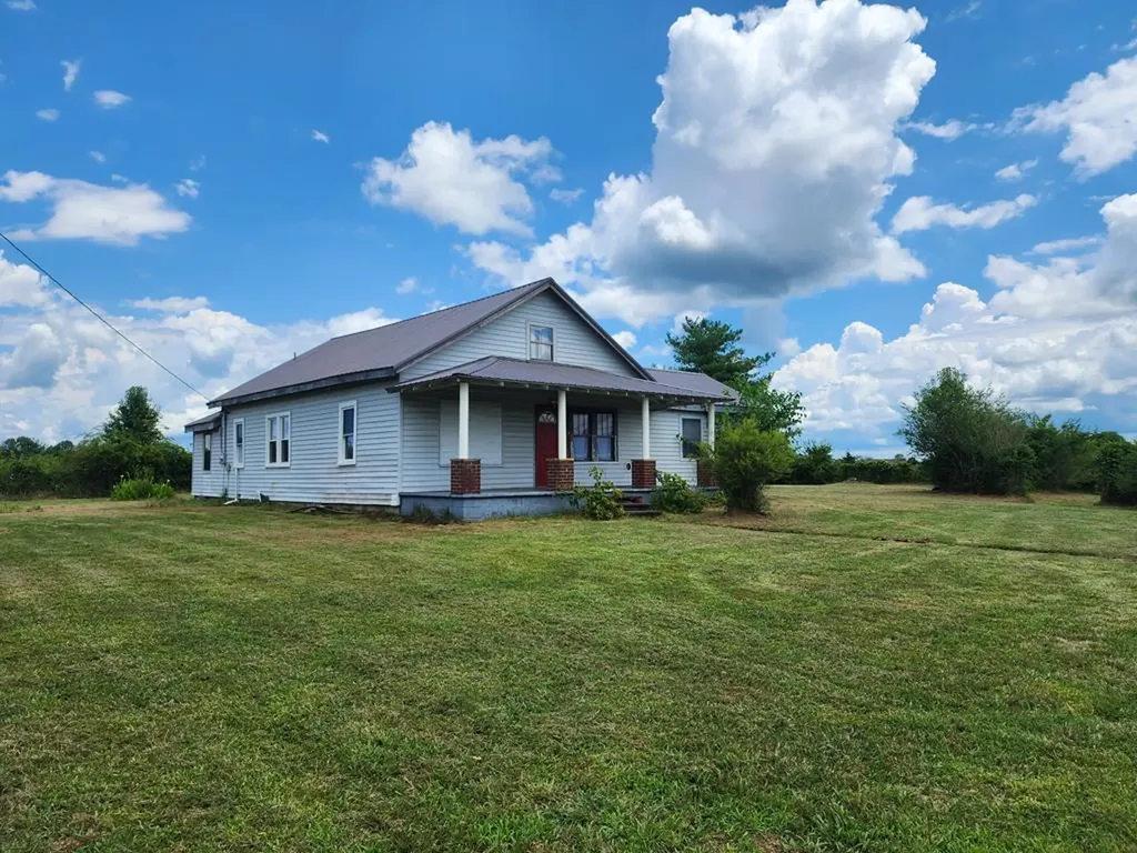 581 Tabor Loop Road Crossville TN 38571