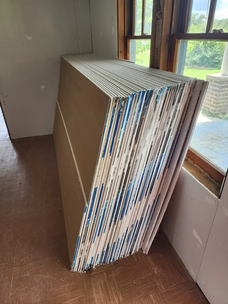 581 Tabor Loop Road Crossville TN 38571