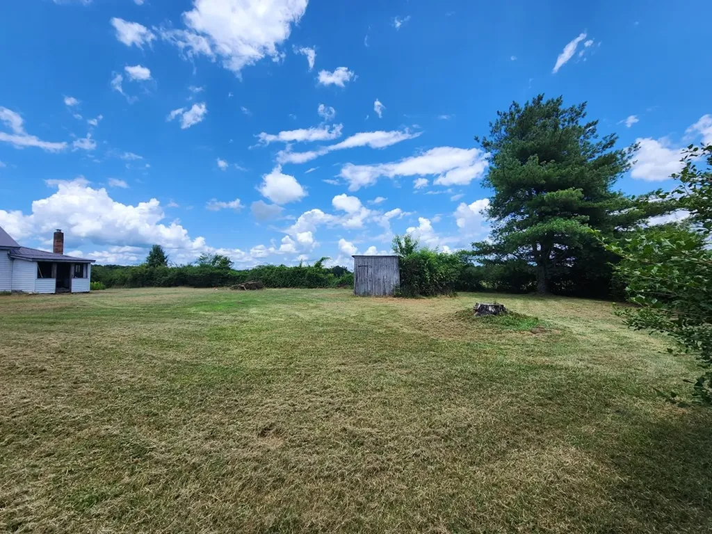 581 Tabor Loop Road Crossville TN 38571