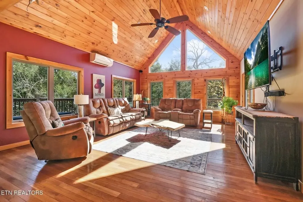 232 Victoria Circle Jamestown TN 38556-5178