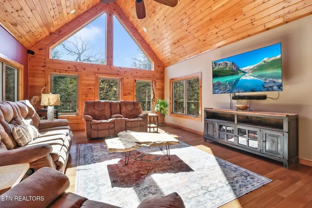 232 Victoria Circle Jamestown TN 38556-5178