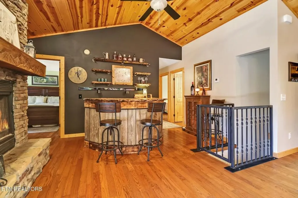 232 Victoria Circle Jamestown TN 38556-5178