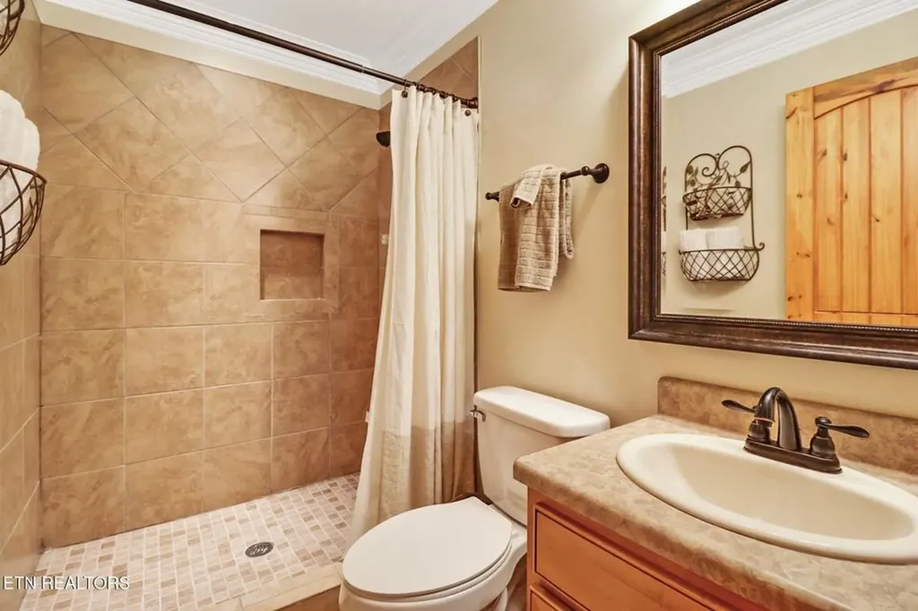 232 Victoria Circle Jamestown TN 38556-5178