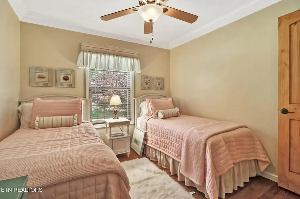 232 Victoria Circle Jamestown TN 38556-5178