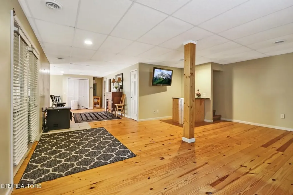 232 Victoria Circle Jamestown TN 38556-5178