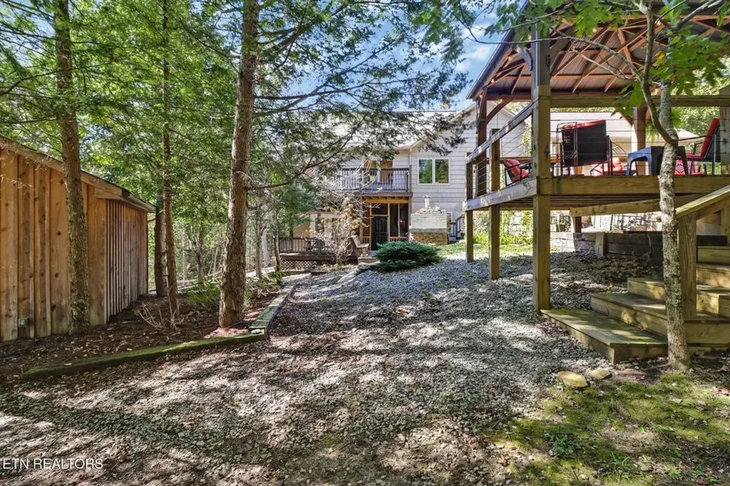 232 Victoria Circle Jamestown TN 38556-5178