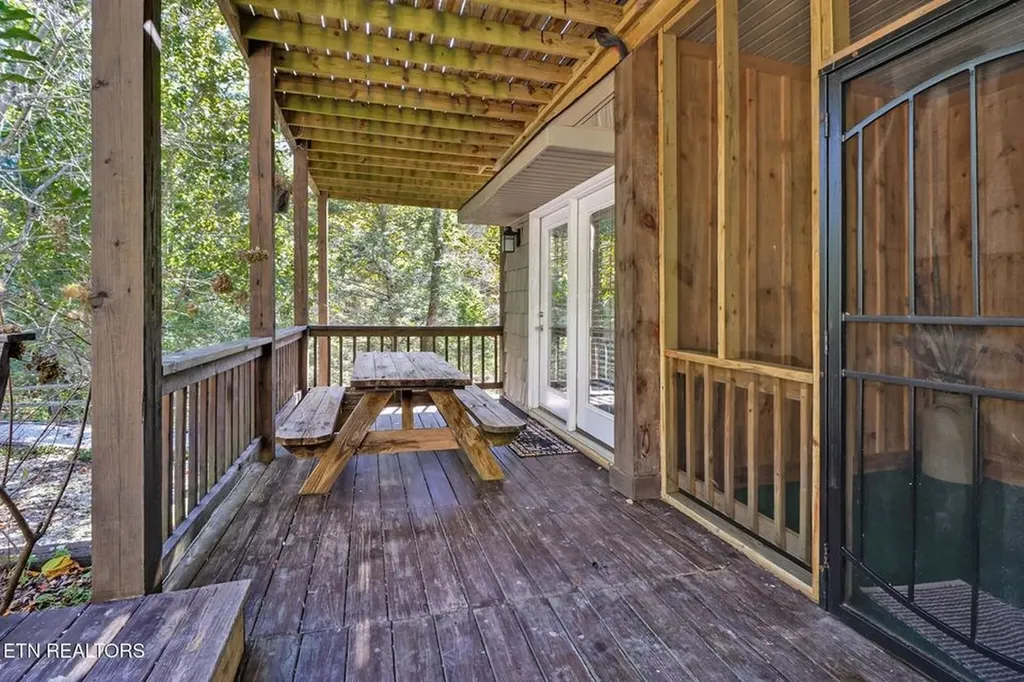 232 Victoria Circle Jamestown TN 38556-5178