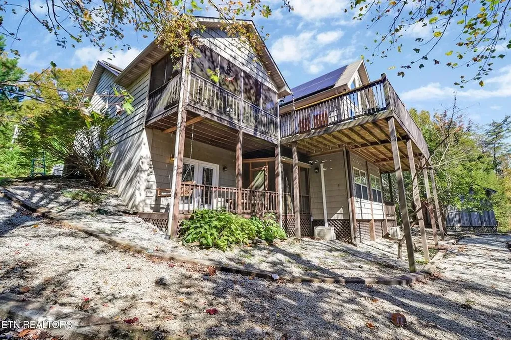 232 Victoria Circle Jamestown TN 38556-5178