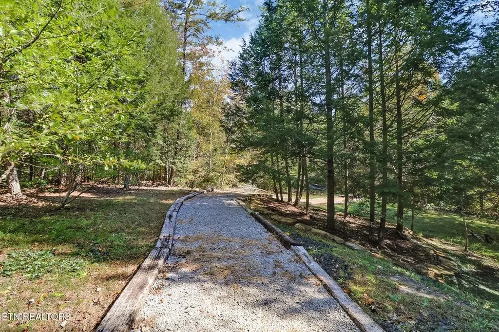 232 Victoria Circle Jamestown TN 38556-5178