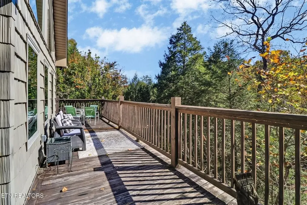 232 Victoria Circle Jamestown TN 38556-5178