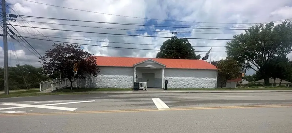 45 S Poplar Street Monterey TN 38574