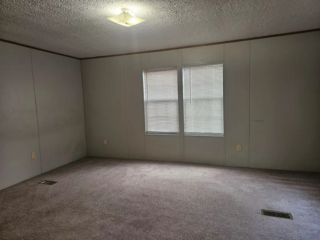 315 W Stewart Avenue Monterey TN 38574