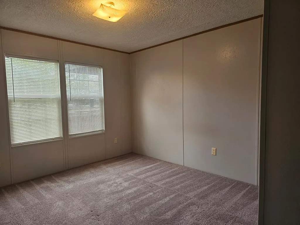 315 W Stewart Avenue Monterey TN 38574