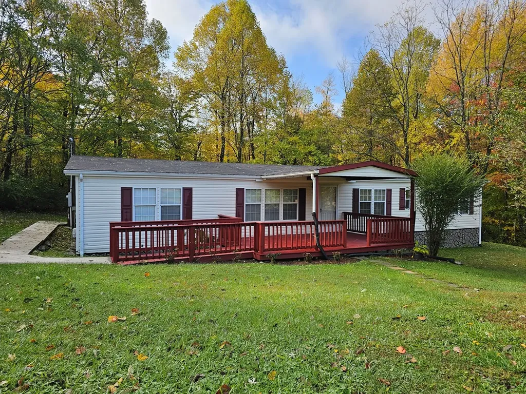 315 W Stewart Avenue Monterey TN 38574