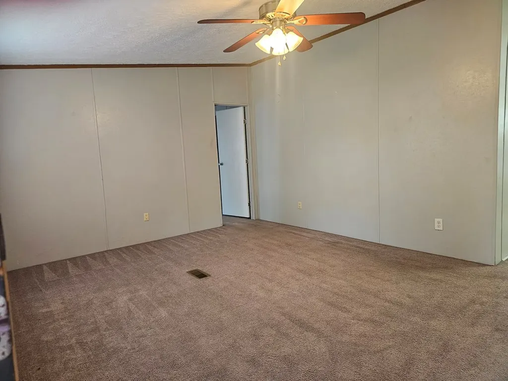 315 W Stewart Avenue Monterey TN 38574