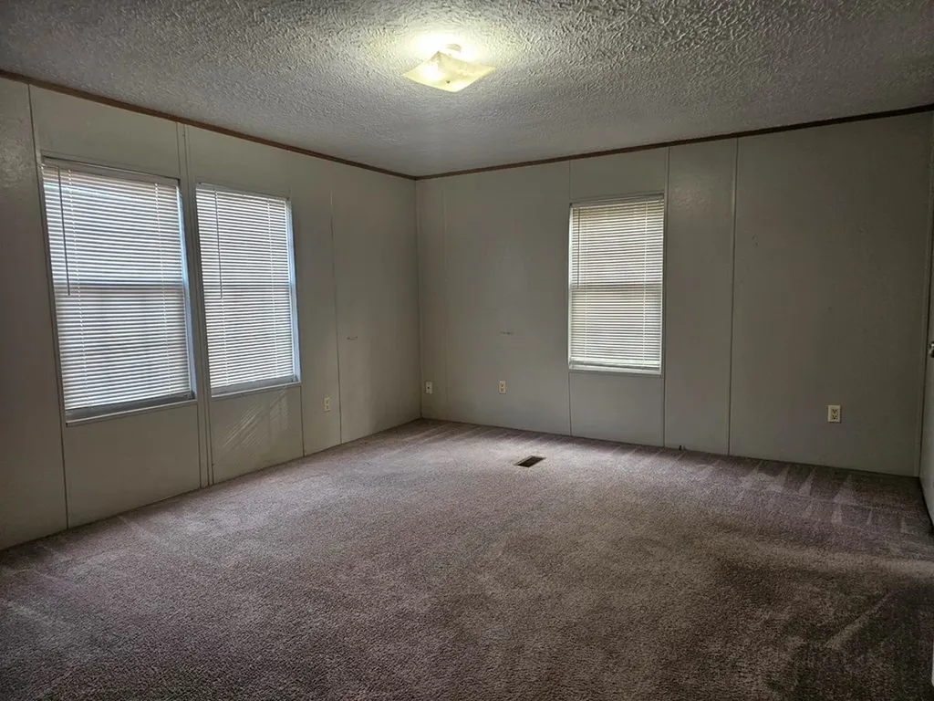 315 W Stewart Avenue Monterey TN 38574