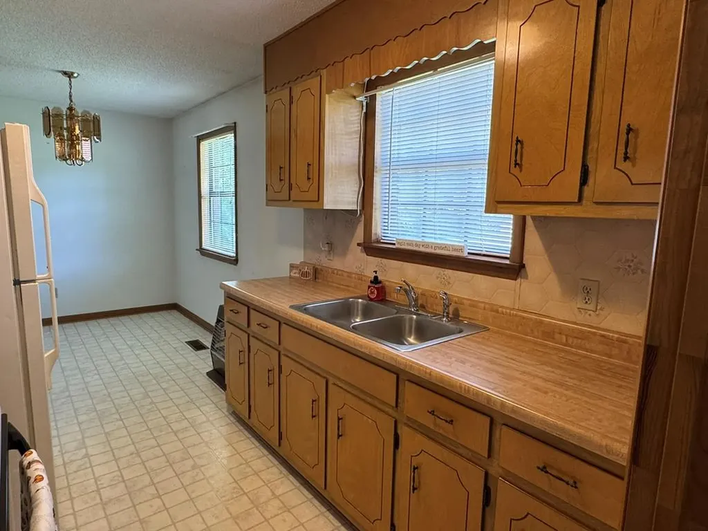 96 County Garage Road Crossville TN 38555