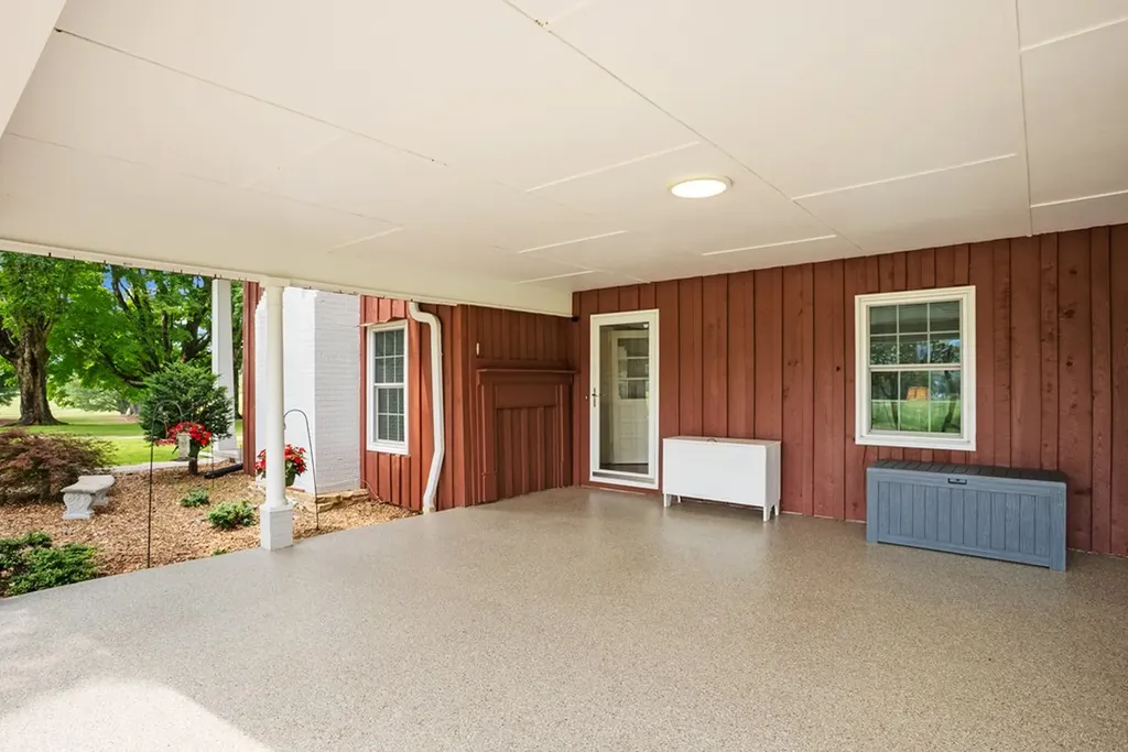 1364 Country Club Road Sparta TN 38583