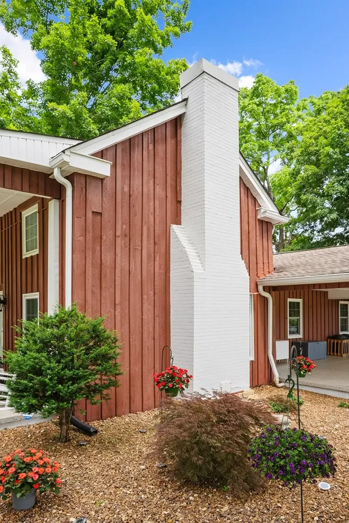 1364 Country Club Road Sparta TN 38583