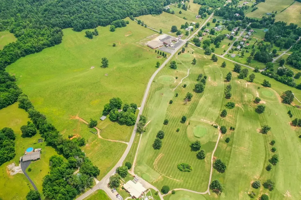 1364 Country Club Road Sparta TN 38583