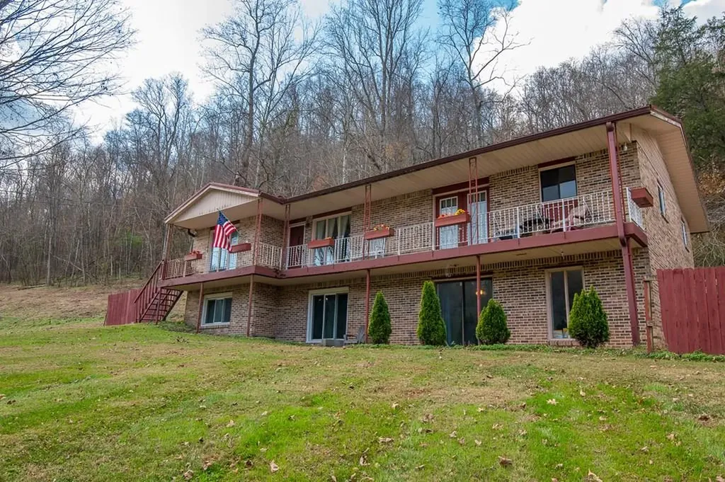 867 Oldfield Drive Gainesboro TN 38562