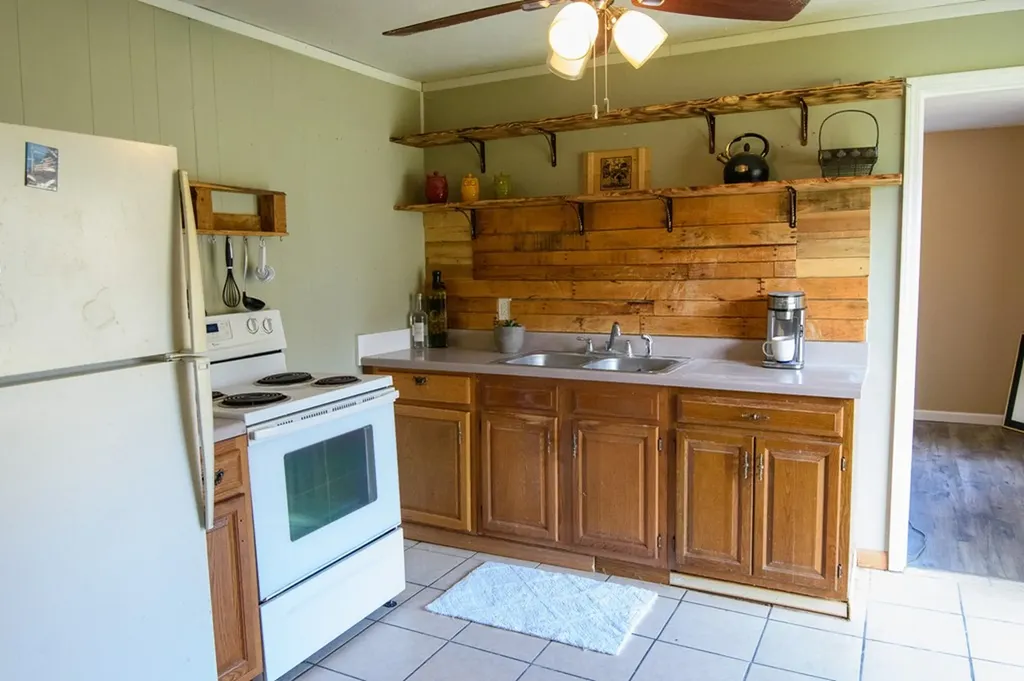 867 Oldfield Drive Gainesboro TN 38562