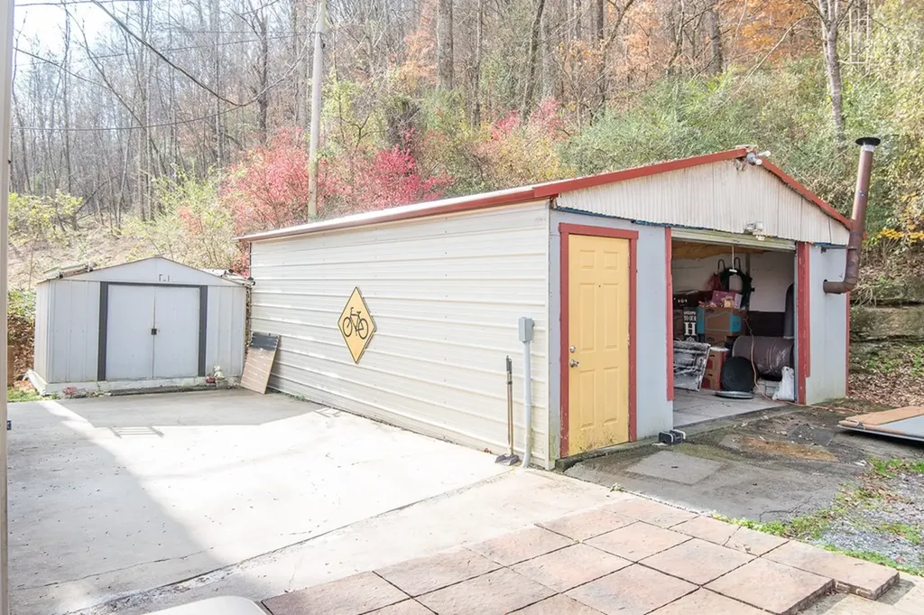 867 Oldfield Drive Gainesboro TN 38562