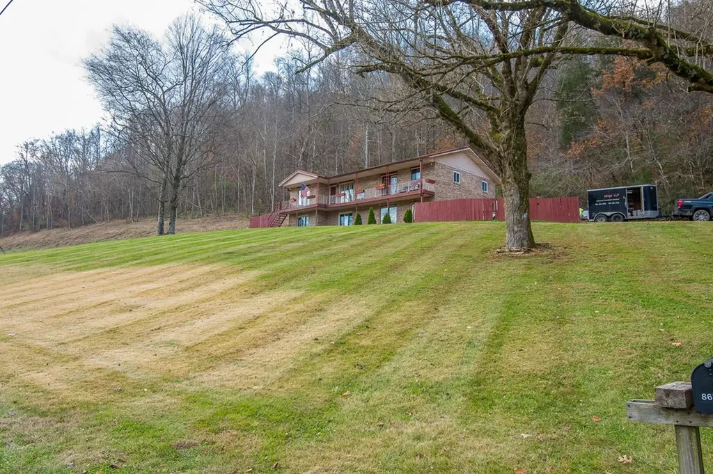 867 Oldfield Drive Gainesboro TN 38562