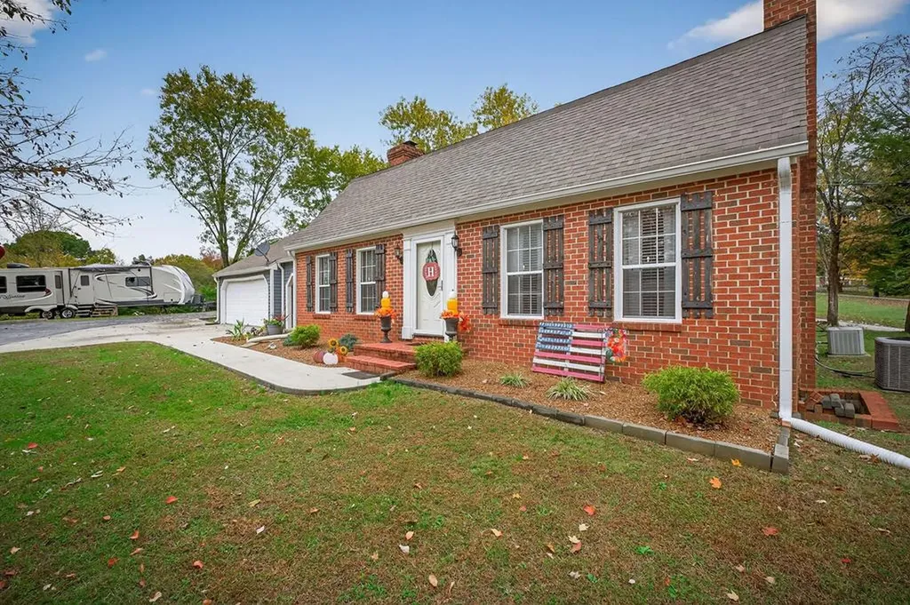 115 Sunset Drive Livingston TN 38570