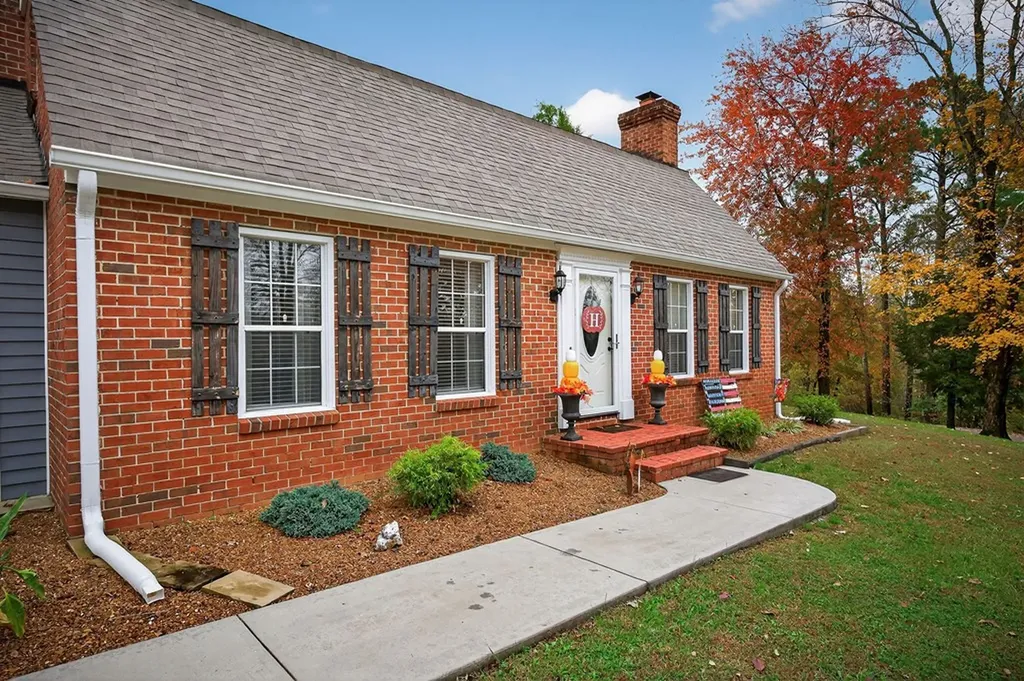 115 Sunset Drive Livingston TN 38570