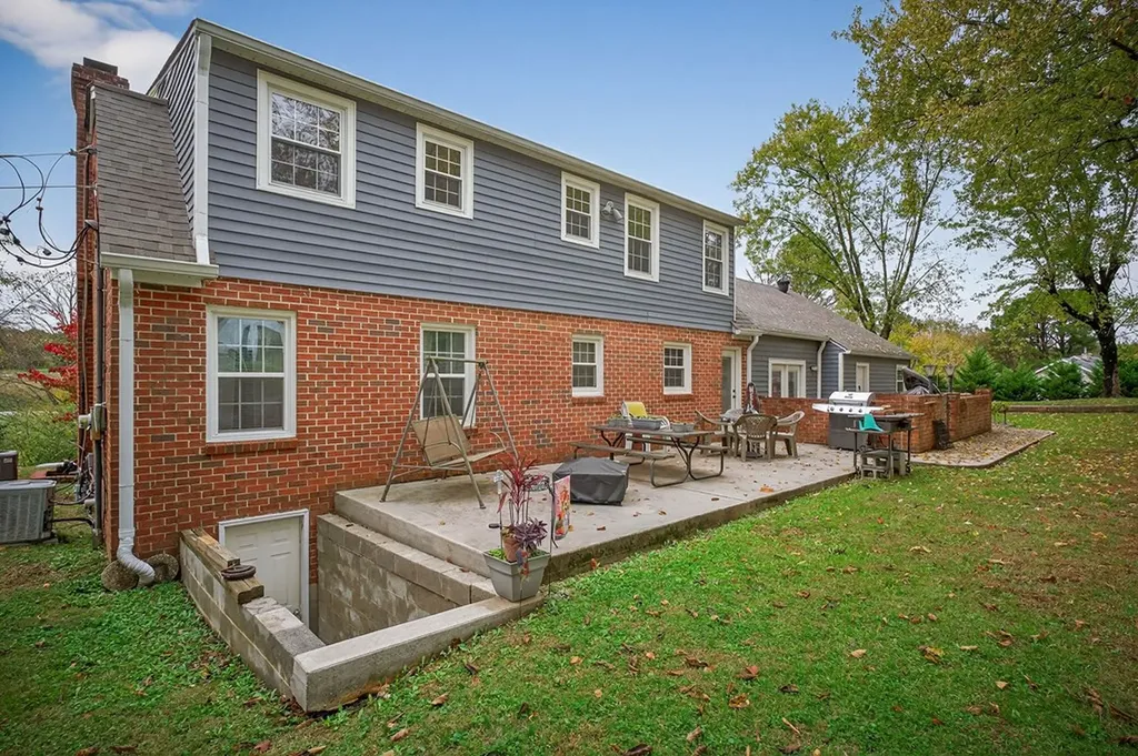 115 Sunset Drive Livingston TN 38570