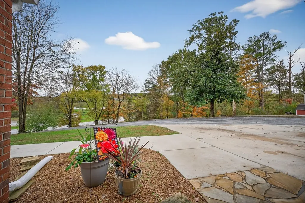 115 Sunset Drive Livingston TN 38570