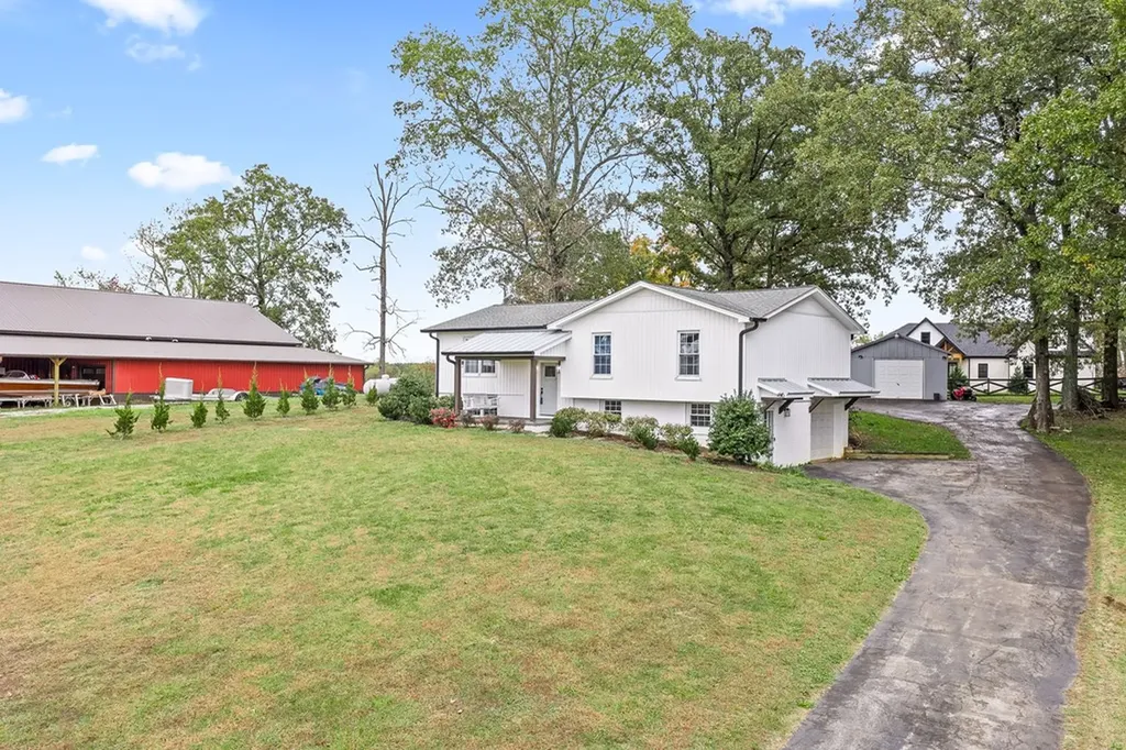 7031 S Smith Chapel Road Cookeville TN 38501