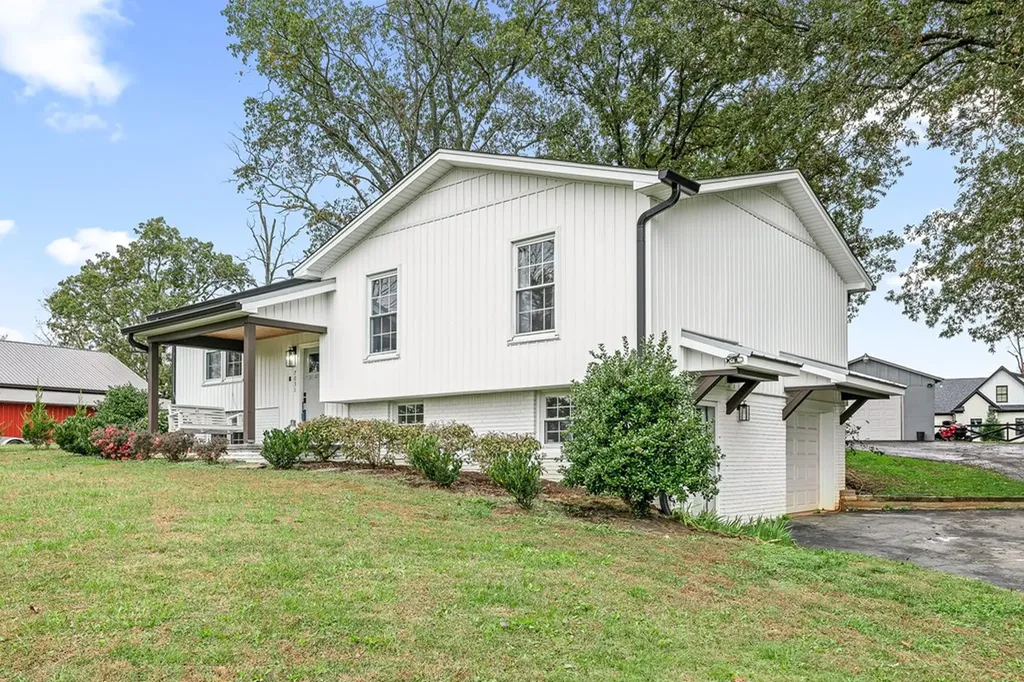 7031 S Smith Chapel Road Cookeville TN 38501