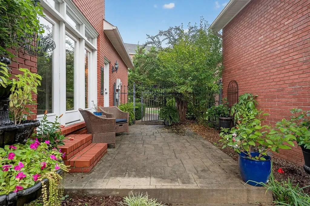 1064 Sugarhill Place Cookeville TN 38501