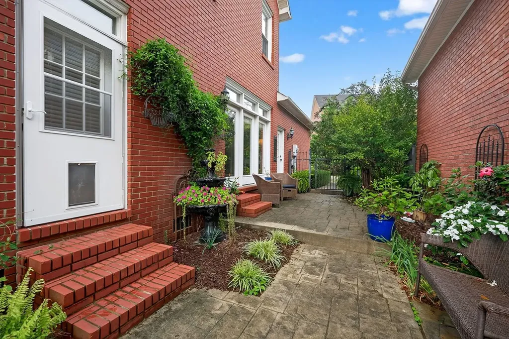 1064 Sugarhill Place Cookeville TN 38501