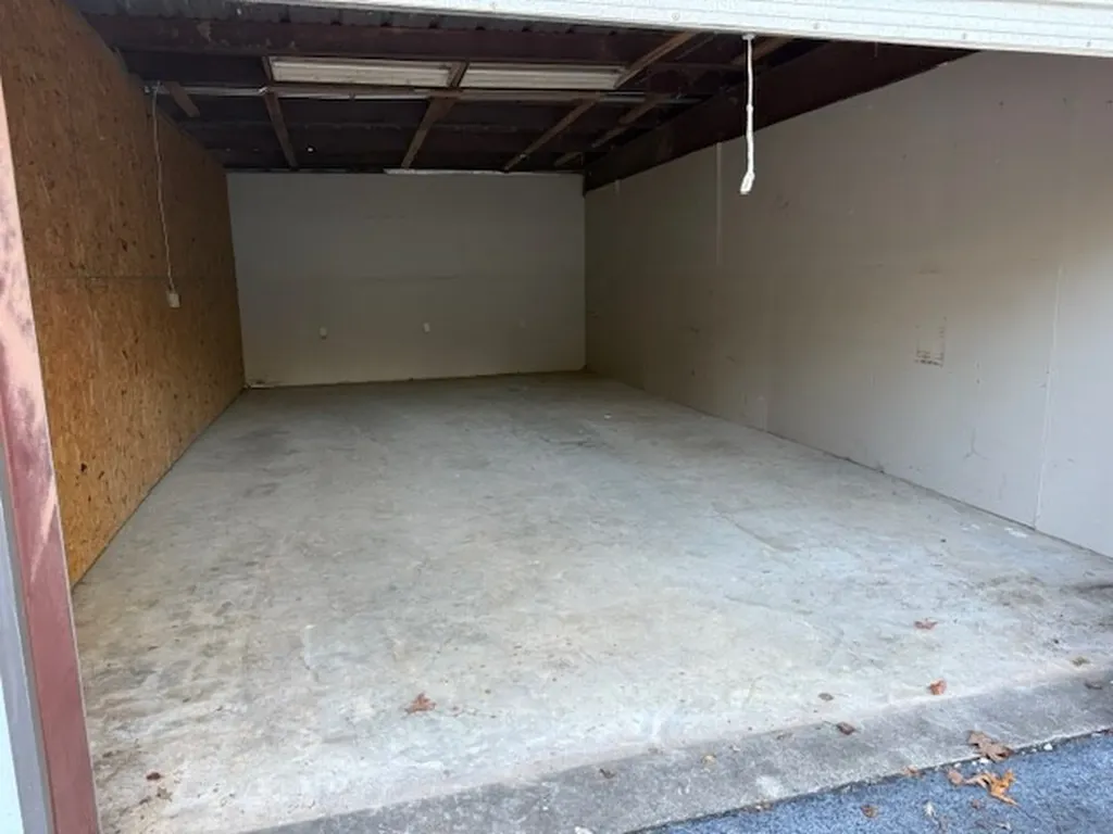 1933 W. Broad Street Cookeville TN 38501