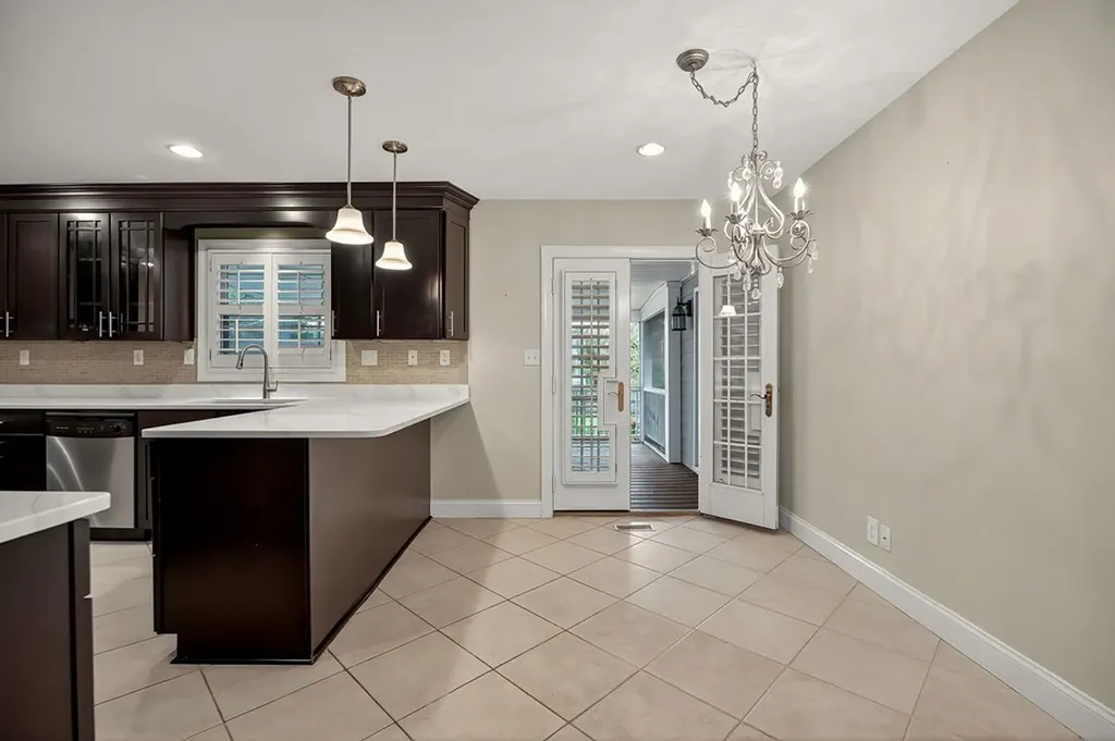 577 E 4th Street Cookeville TN 38501